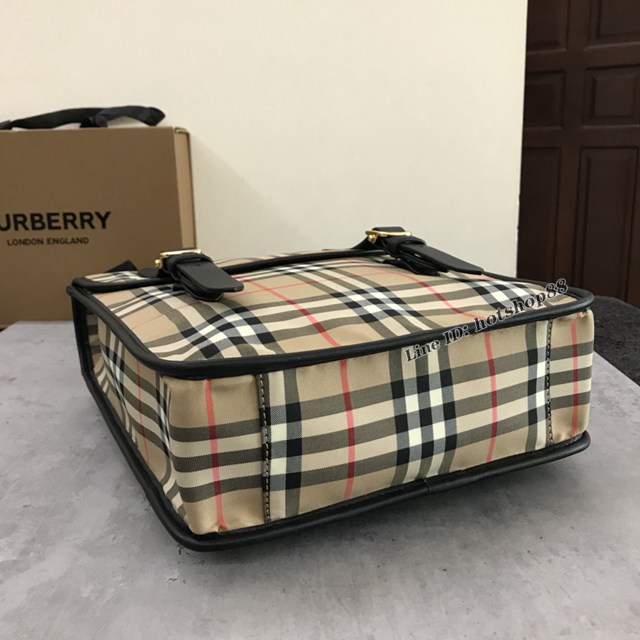 Burberry專櫃新款格紋雙肩包 巴寶莉vintage復古紋男士背包 yxb1100